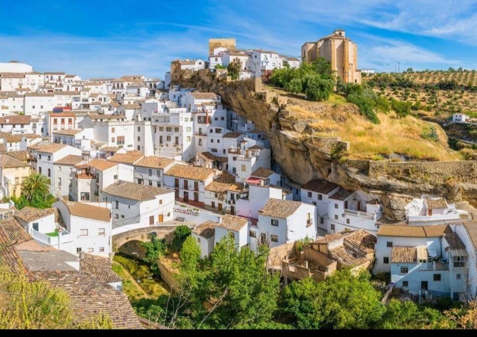 Setenil De Las Bodegas Casa Cueva La Luna מראה חיצוני תמונה